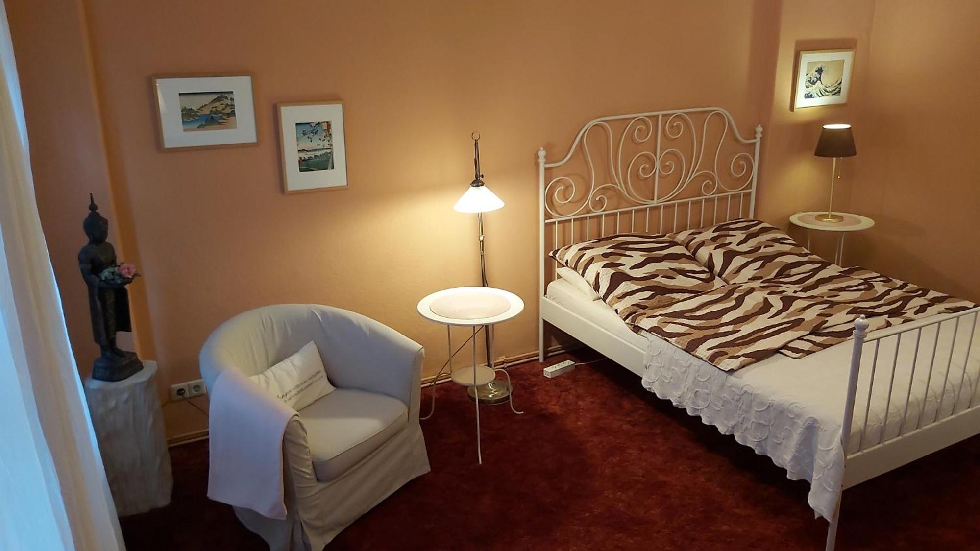 City-Ferienwohnungen-Dresden - Zentral Gelegen Im Haus Louisenstrasse 11 - Dresden-Neustadt Екстер'єр фото